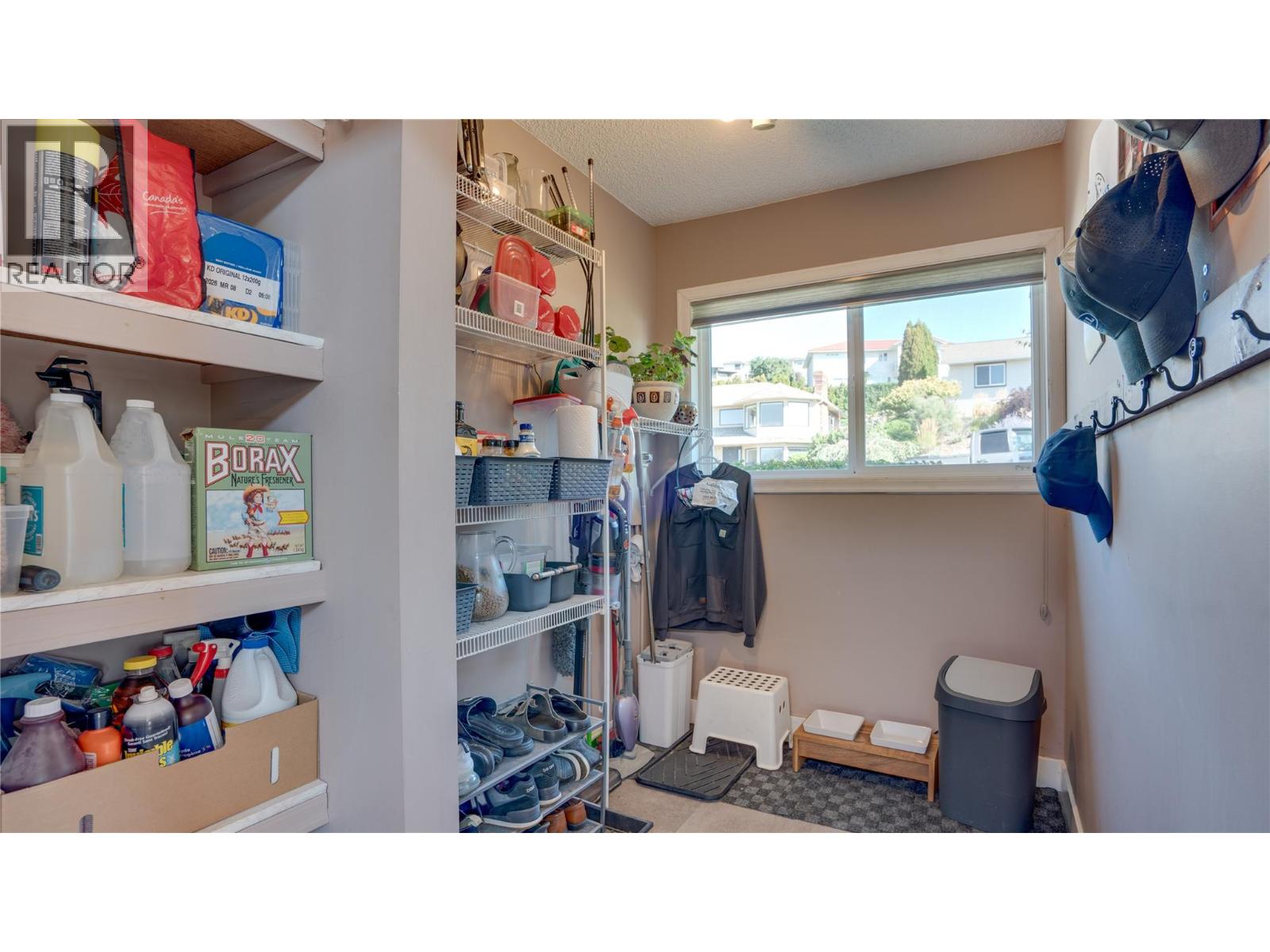 8818 Sunflower Place, Coldstream, British Columbia  V1B 2G2 - Photo 10 - 10363066