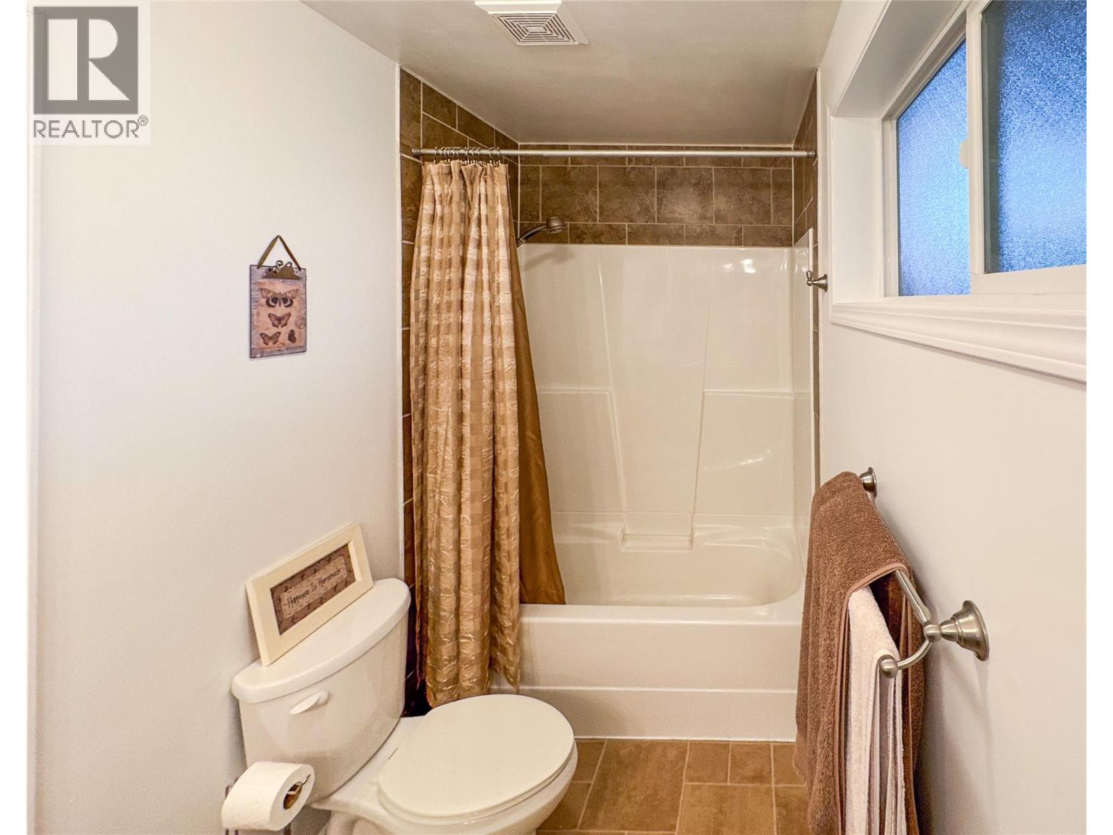 8818 Sunflower Place, Coldstream, British Columbia  V1B 2G2 - Photo 34 - 10363066