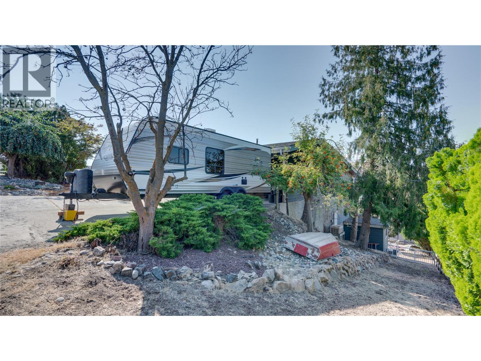 8818 Sunflower Place, Coldstream, British Columbia  V1B 2G2 - Photo 55 - 10363066