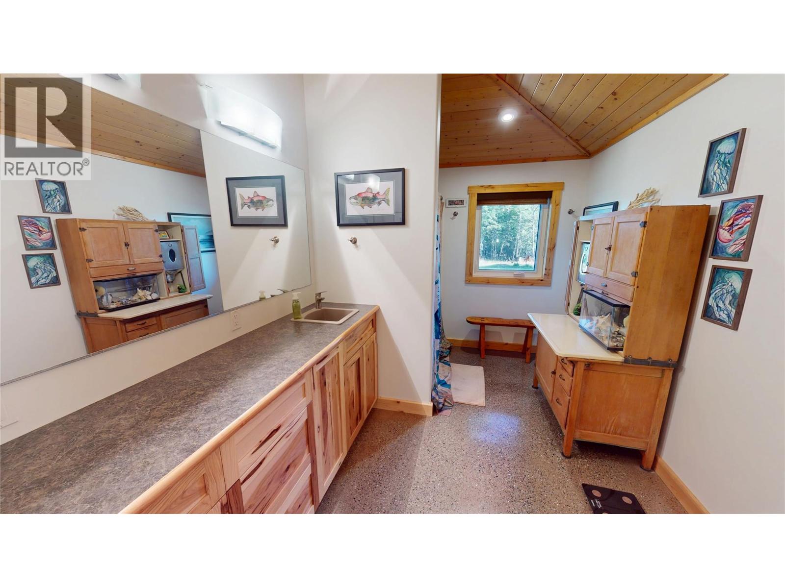 4427 Ferguson Road, Wardner, British Columbia  V0B 2J0 - Photo 22 - 10365544
