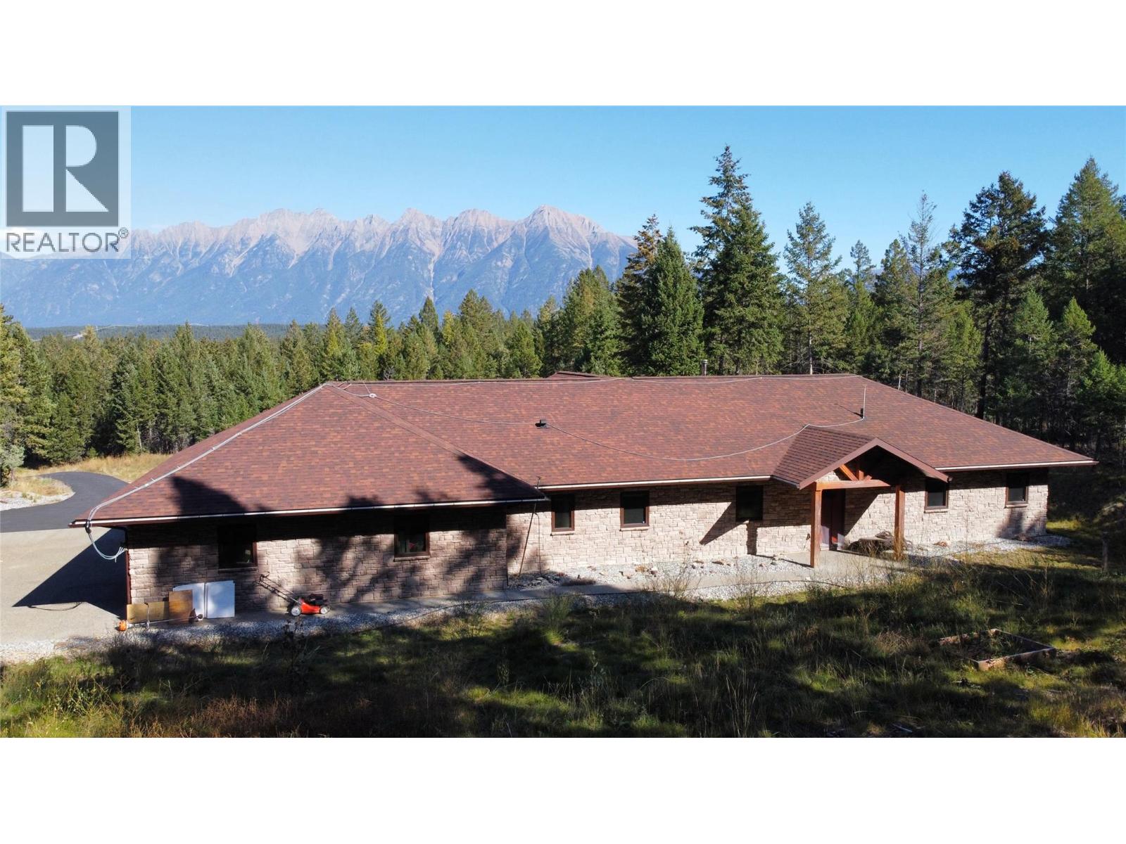 4427 Ferguson Road, Wardner, British Columbia  V0B 2J0 - Photo 1 - 10365544