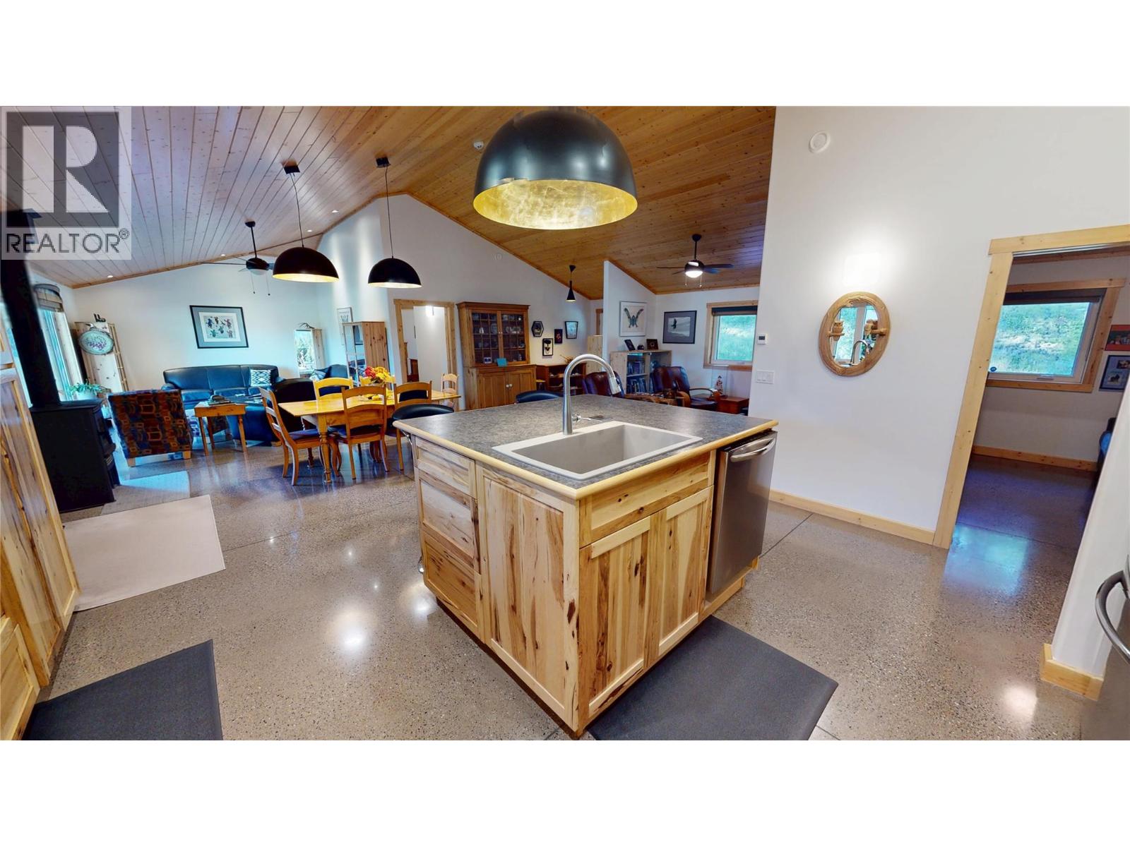 4427 Ferguson Road, Wardner, British Columbia  V0B 2J0 - Photo 7 - 10365544