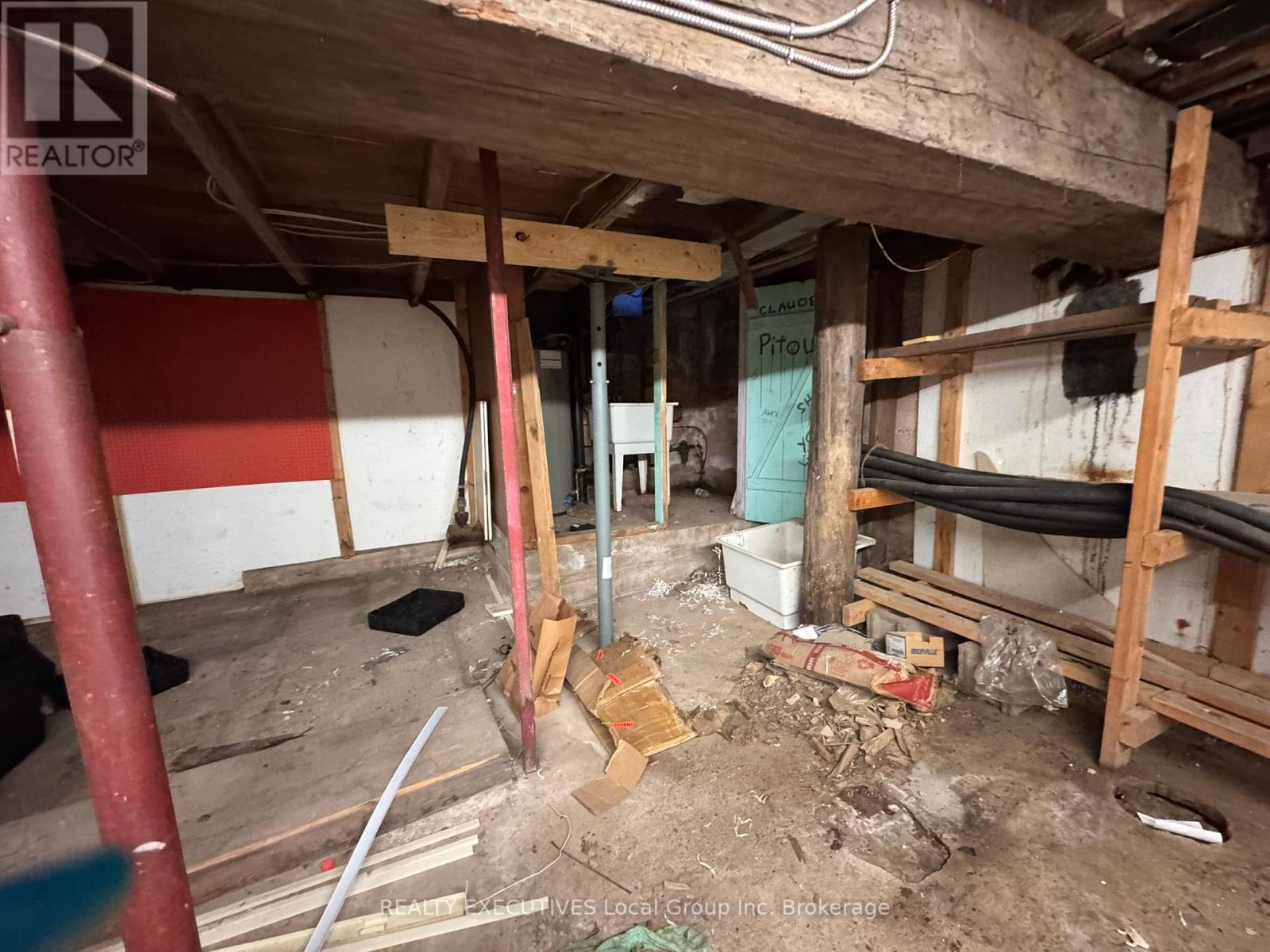 328 Main Street, Mattawa, Ontario  P0H 1V0 - Photo 11 - X12446695