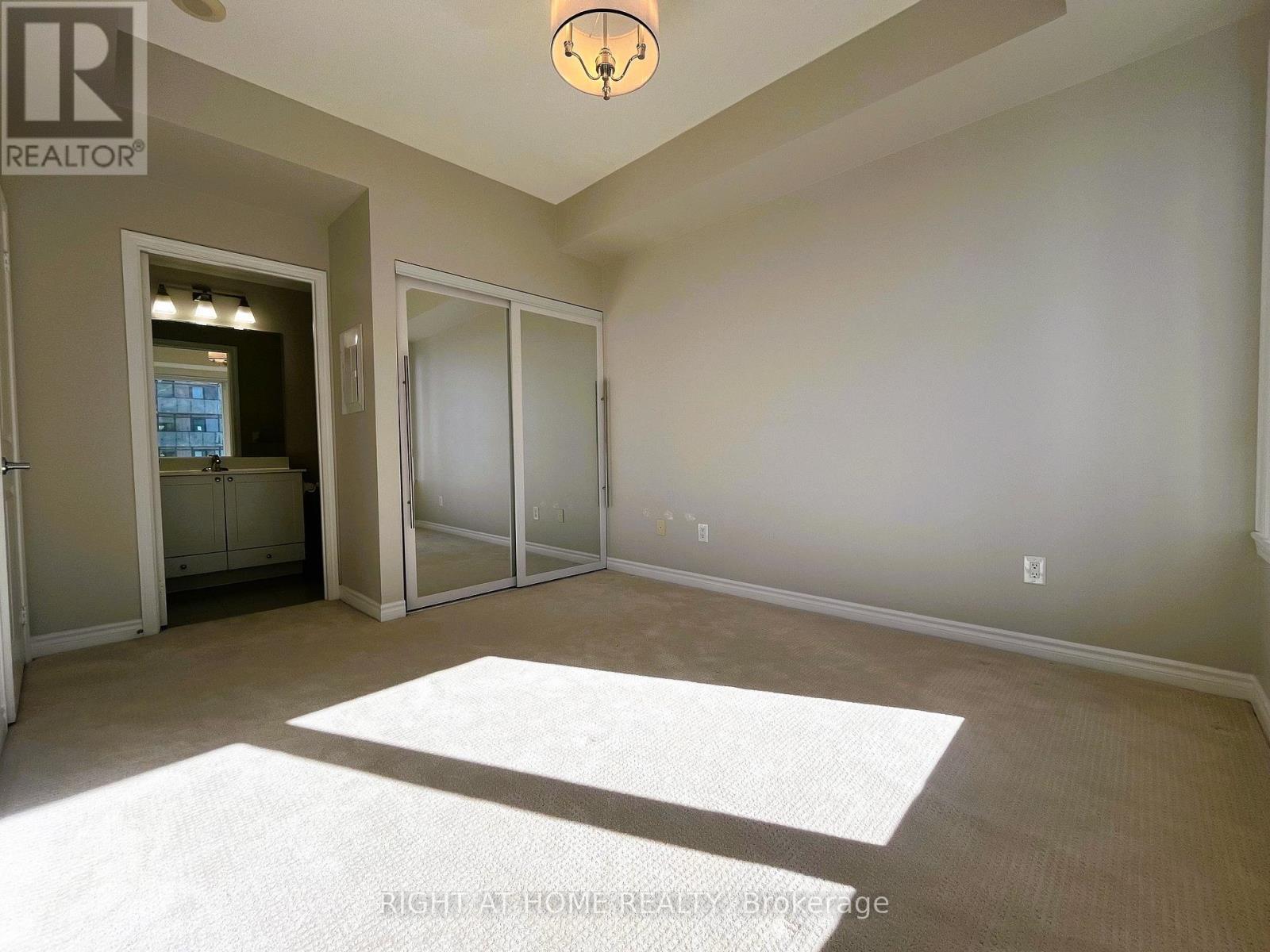 2709 - 385 Prince Of Wales Drive, Mississauga, Ontario  L5B 0C6 - Photo 11 - W12402904