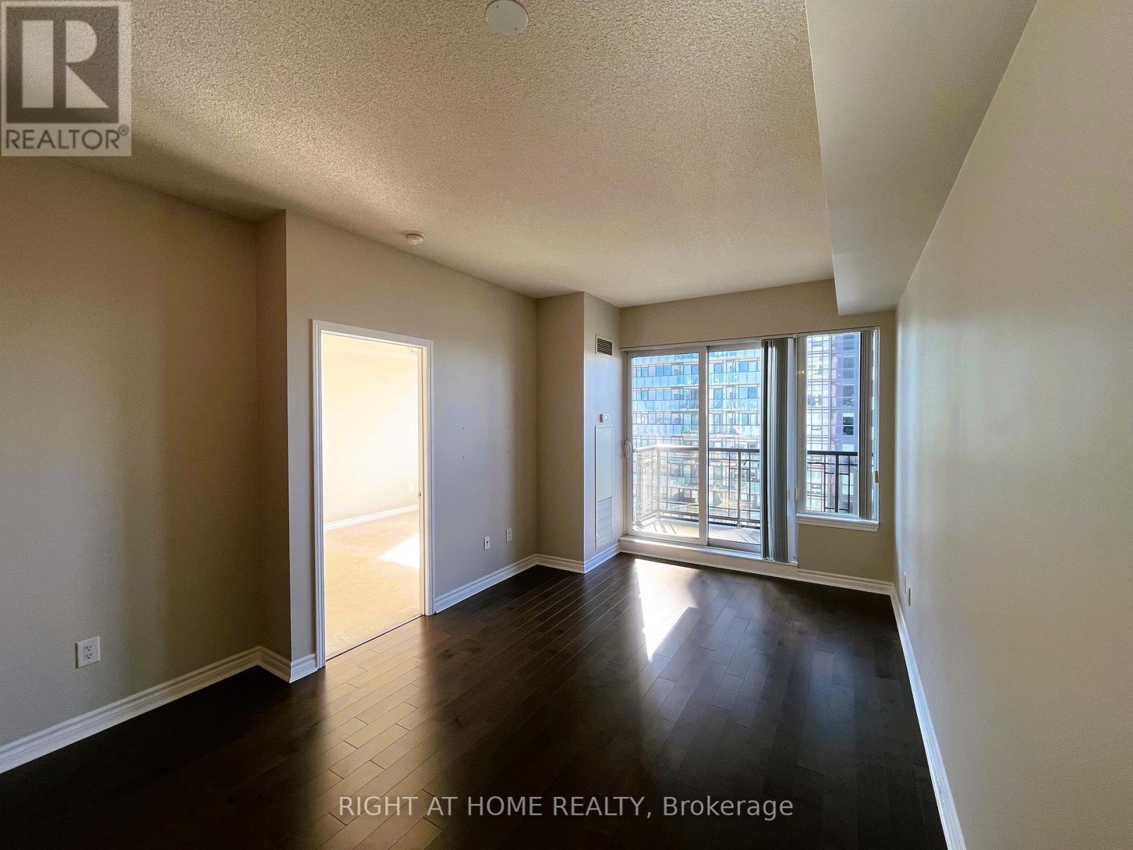 2709 - 385 Prince Of Wales Drive, Mississauga, Ontario  L5B 0C6 - Photo 8 - W12402904