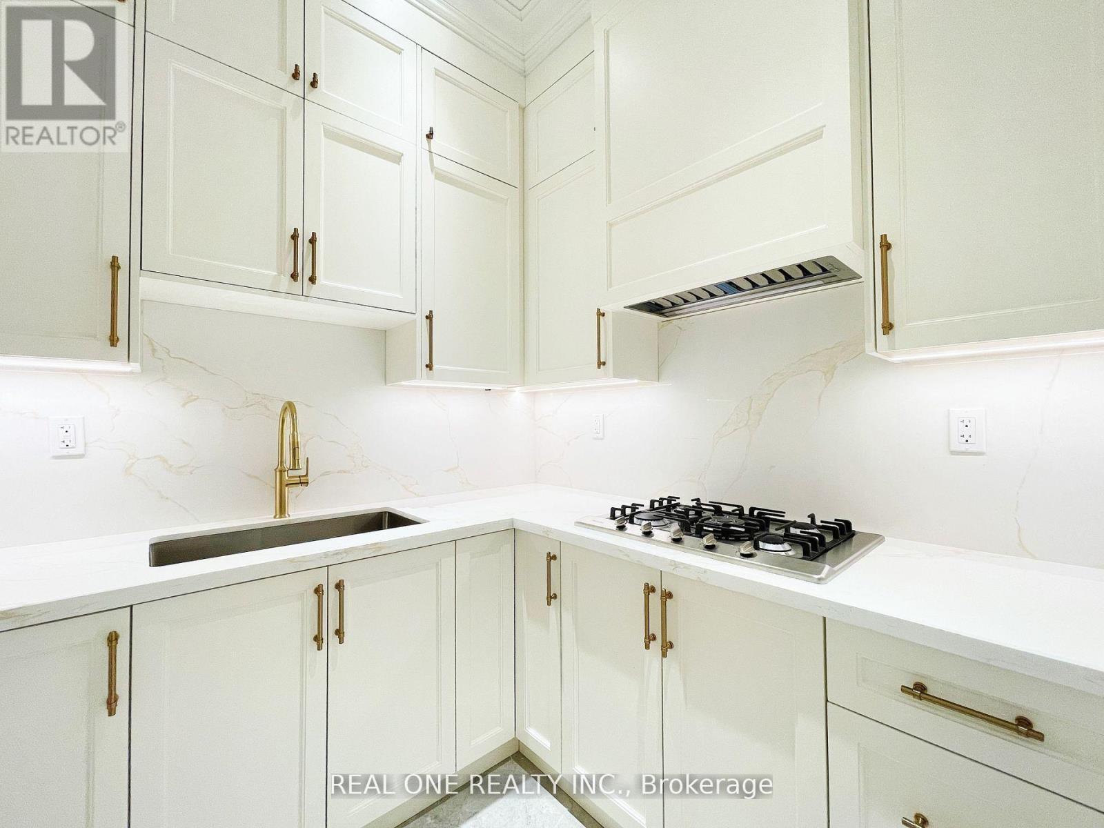 46 Hughson Drive, Markham, Ontario  L3R 2T8 - Photo 20 - N12456516