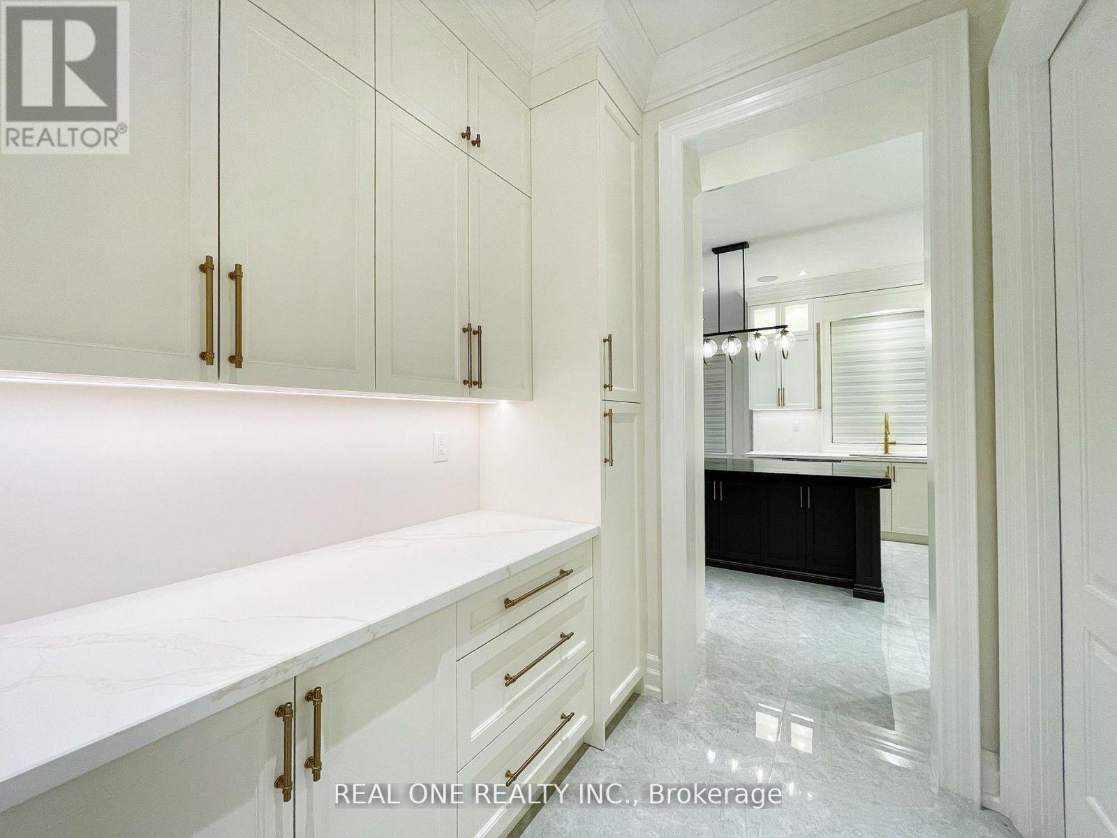 46 Hughson Drive, Markham, Ontario  L3R 2T8 - Photo 22 - N12456516