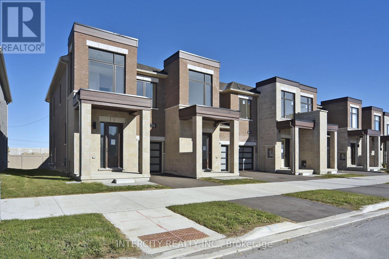 158 Mumbai Drive, Markham, Ontario  L3S 3K5 - Photo 2 - N12456530