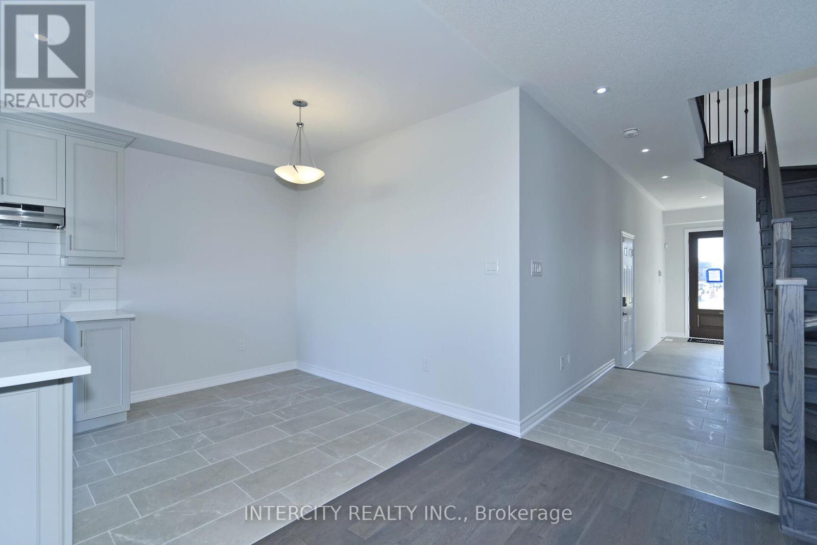 158 Mumbai Drive, Markham, Ontario  L3S 3K5 - Photo 8 - N12456530