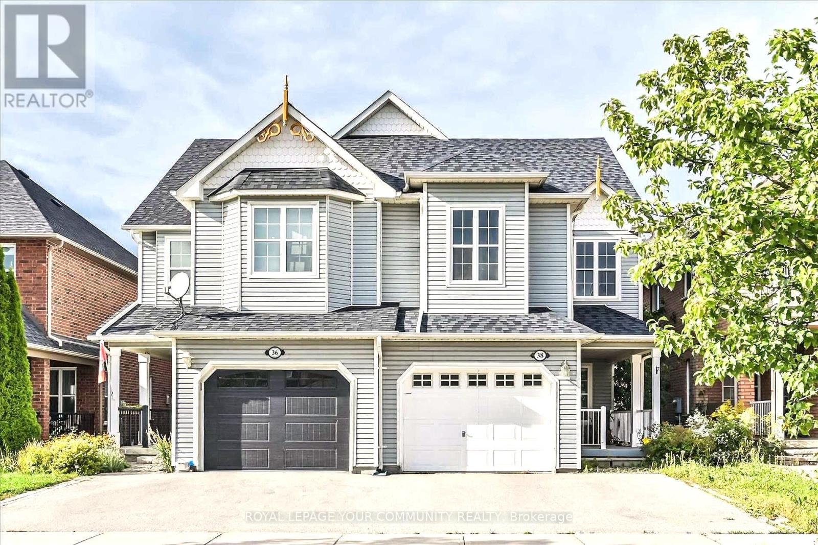 38 COLONIAL CRESCENT, Richmond Hill, Ontario