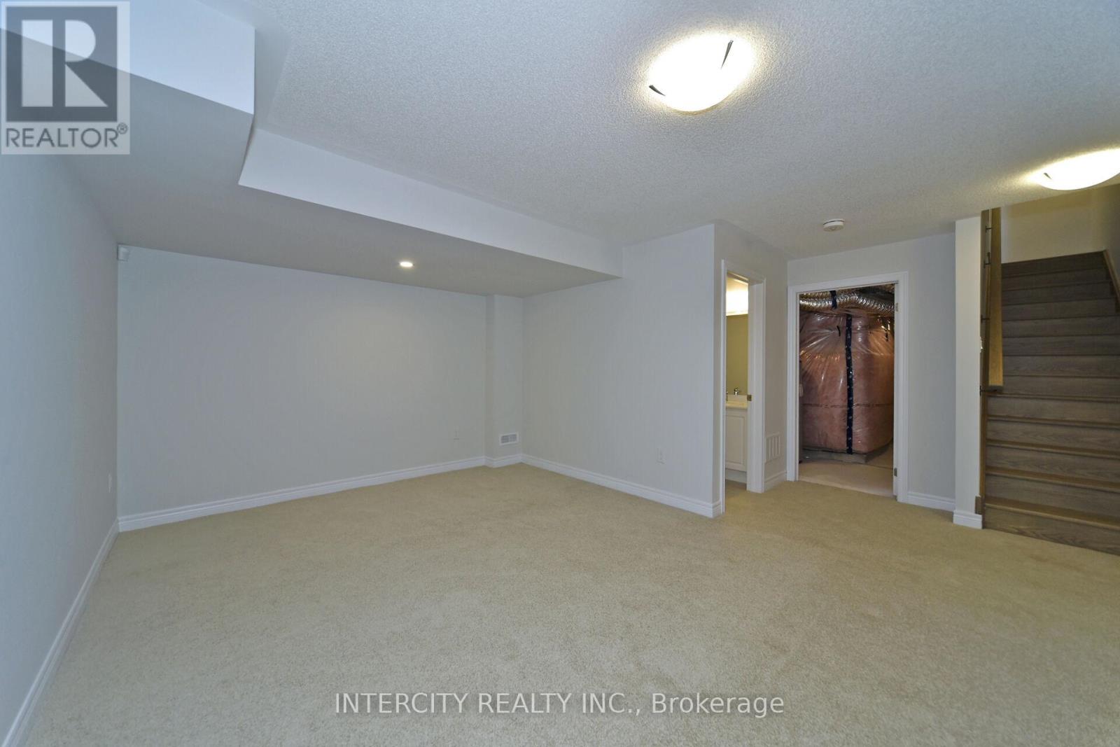 160 Mumbai Drive, Markham, Ontario  L3S 3K5 - Photo 33 - N12456536