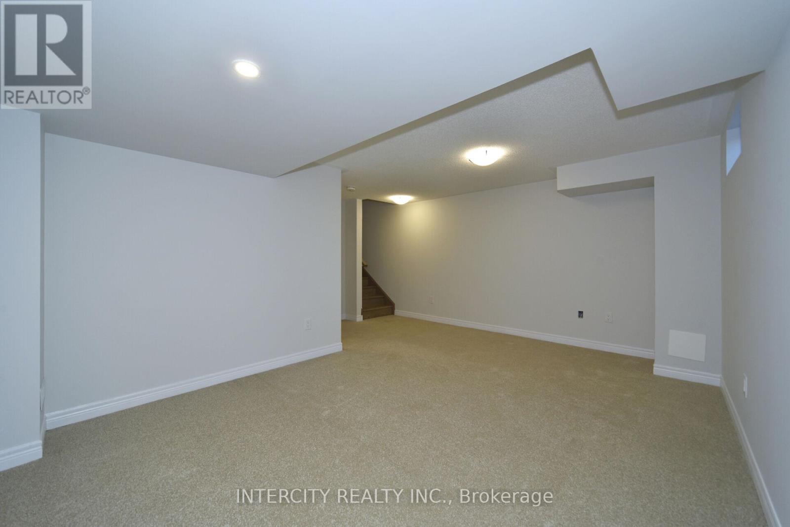 160 Mumbai Drive, Markham, Ontario  L3S 3K5 - Photo 34 - N12456536