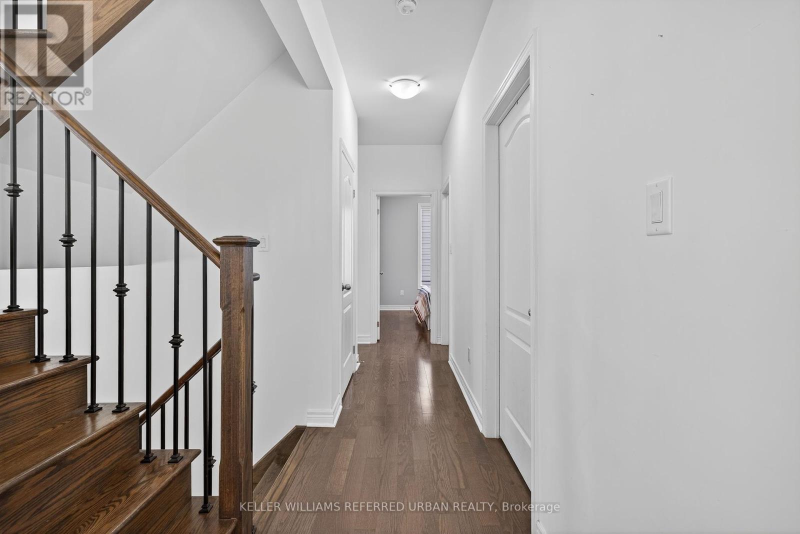 26 Waterton Way, Bradford West Gwillimbury, Ontario  L3Z 0R3 - Photo 17 - N12456556