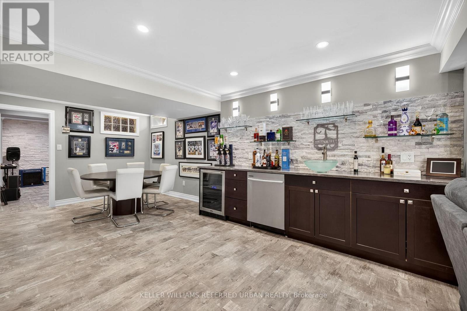 26 Waterton Way, Bradford West Gwillimbury, Ontario  L3Z 0R3 - Photo 32 - N12456556