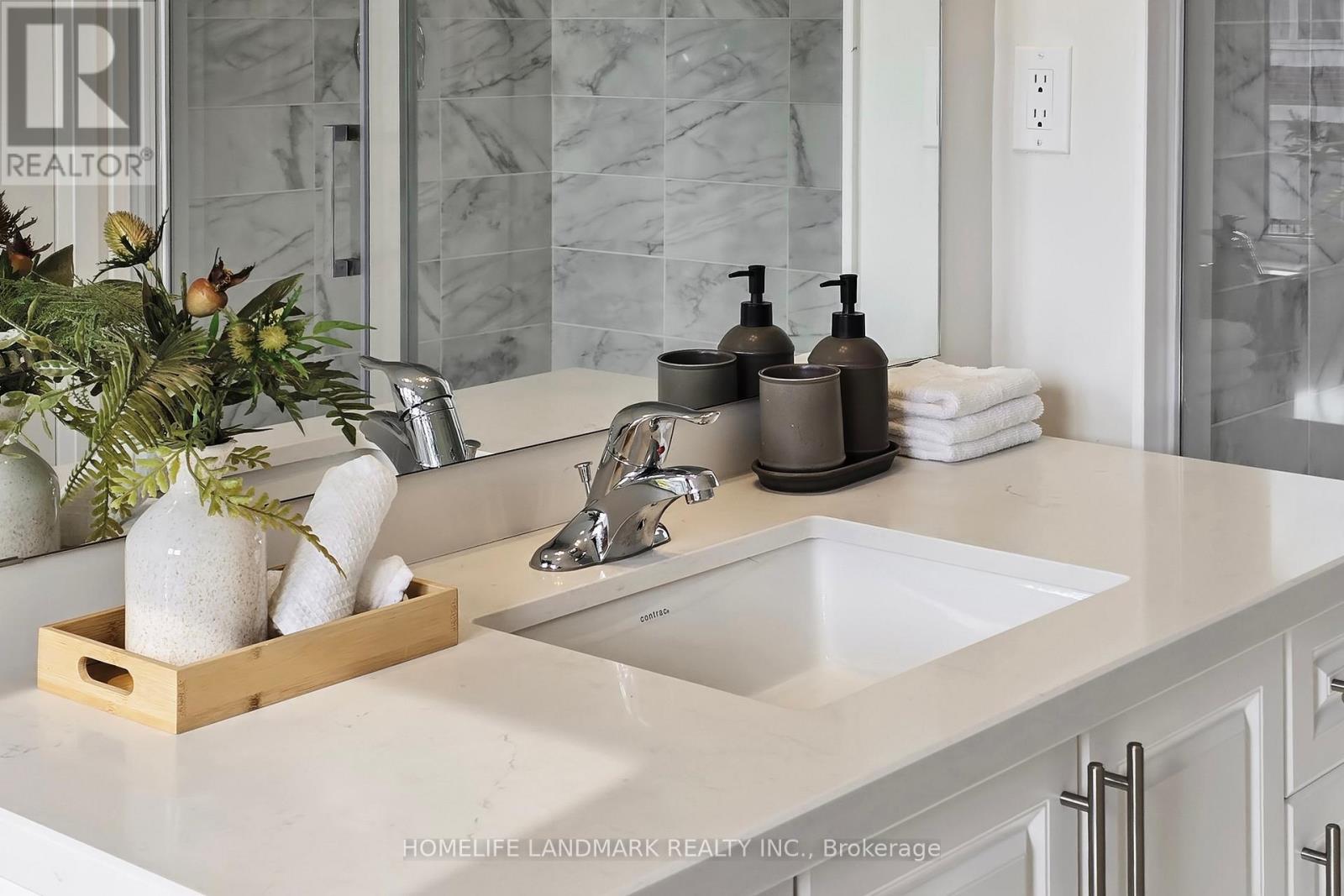 32 Sissons Way, Markham, Ontario  L6B 1R2 - Photo 33 - N12456561