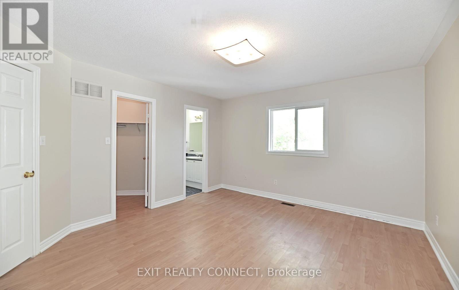 20 Rinaldo Road, Georgina, Ontario  L4P 3X9 - Photo 16 - N12456569