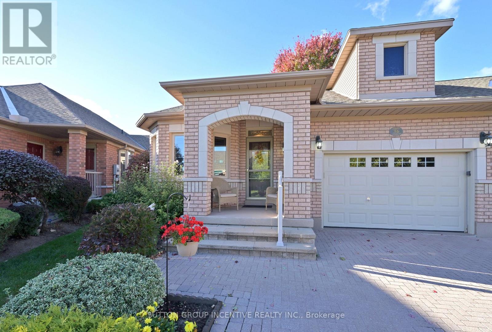 36 Bella Vista Trail, New Tecumseth, Ontario  L9R 2C6 - Photo 2 - N12456590