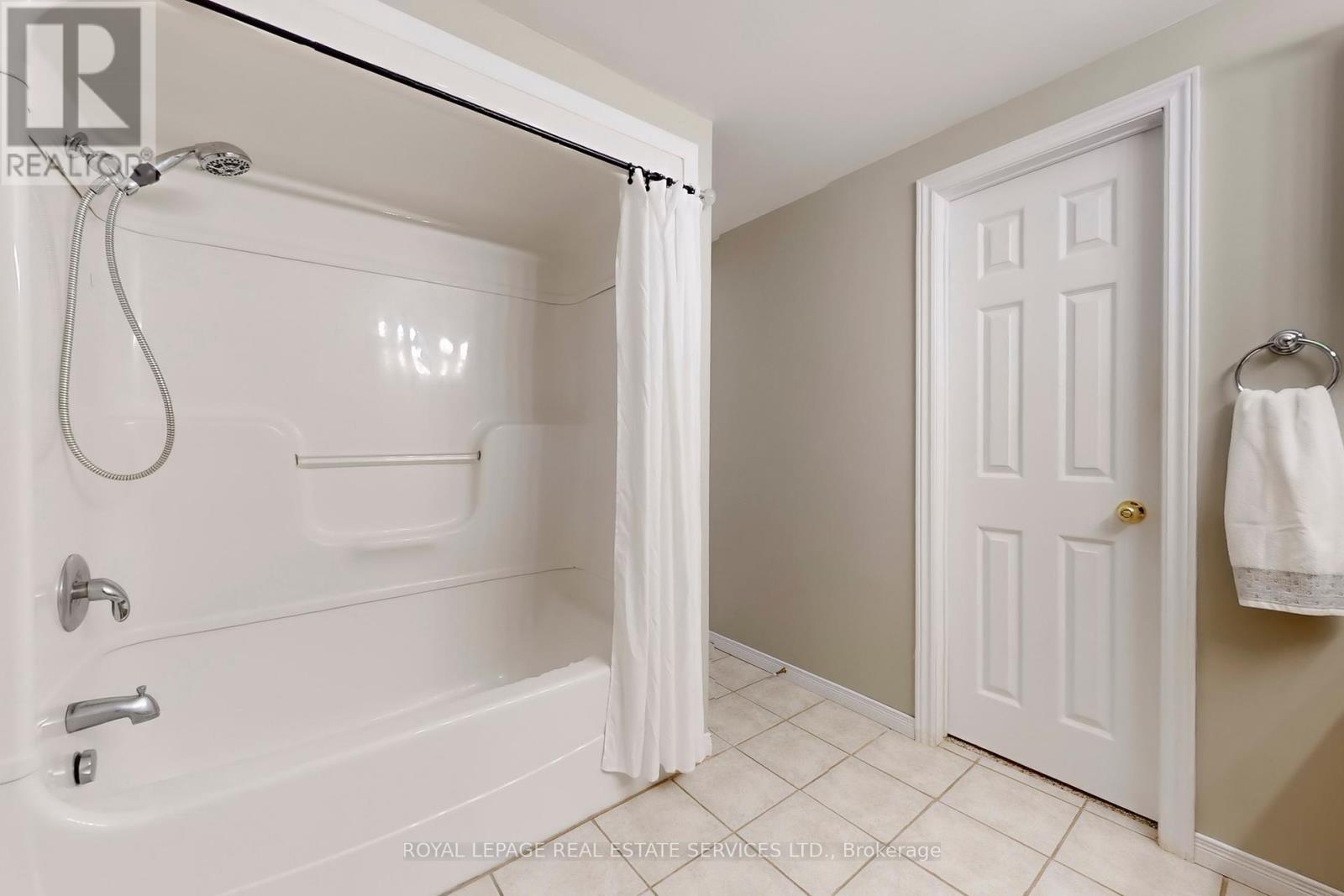 135 Mainprize Crescent, East Gwillimbury, Ontario  L0G 1M0 - Photo 30 - N12456591