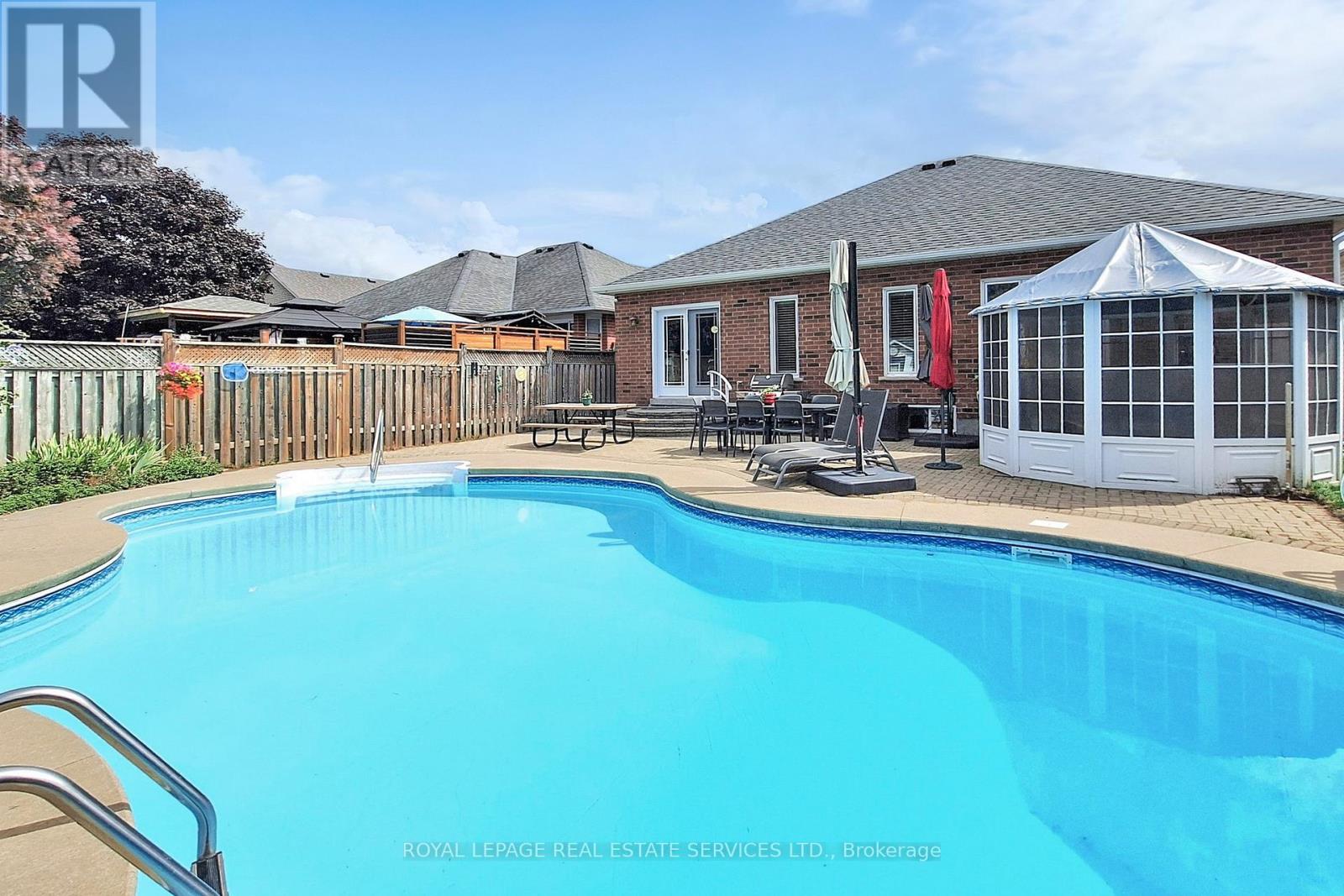 135 Mainprize Crescent, East Gwillimbury, Ontario  L0G 1M0 - Photo 39 - N12456591