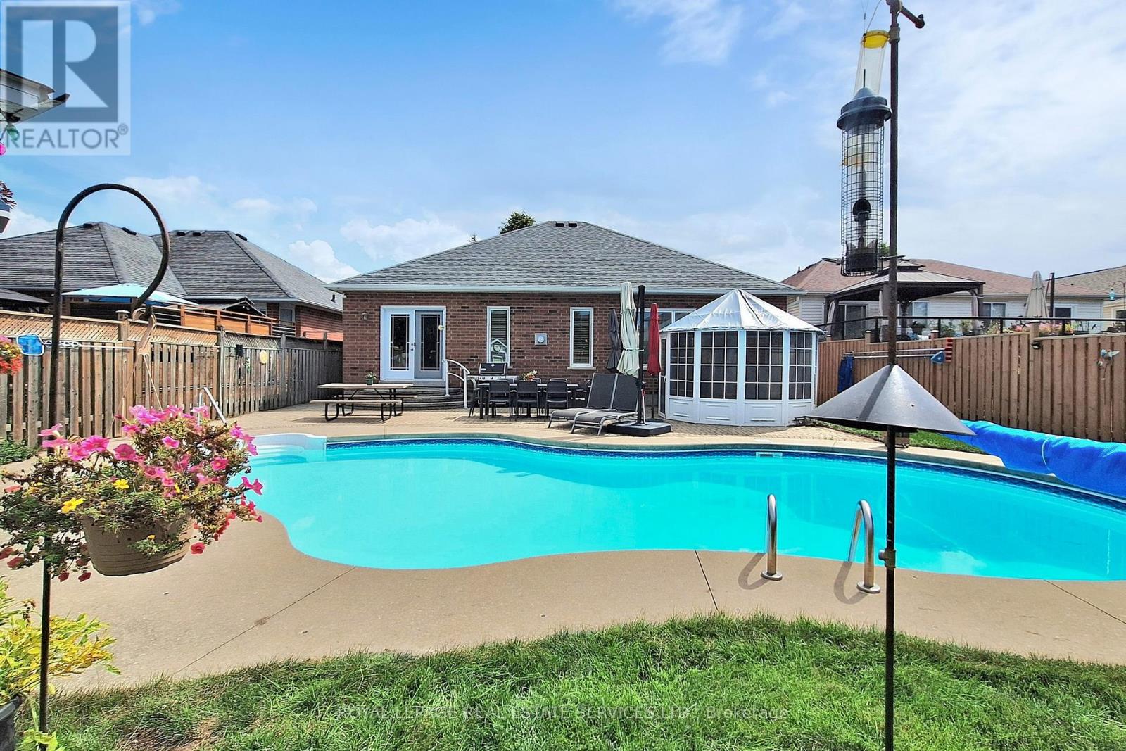 135 Mainprize Crescent, East Gwillimbury, Ontario  L0G 1M0 - Photo 40 - N12456591