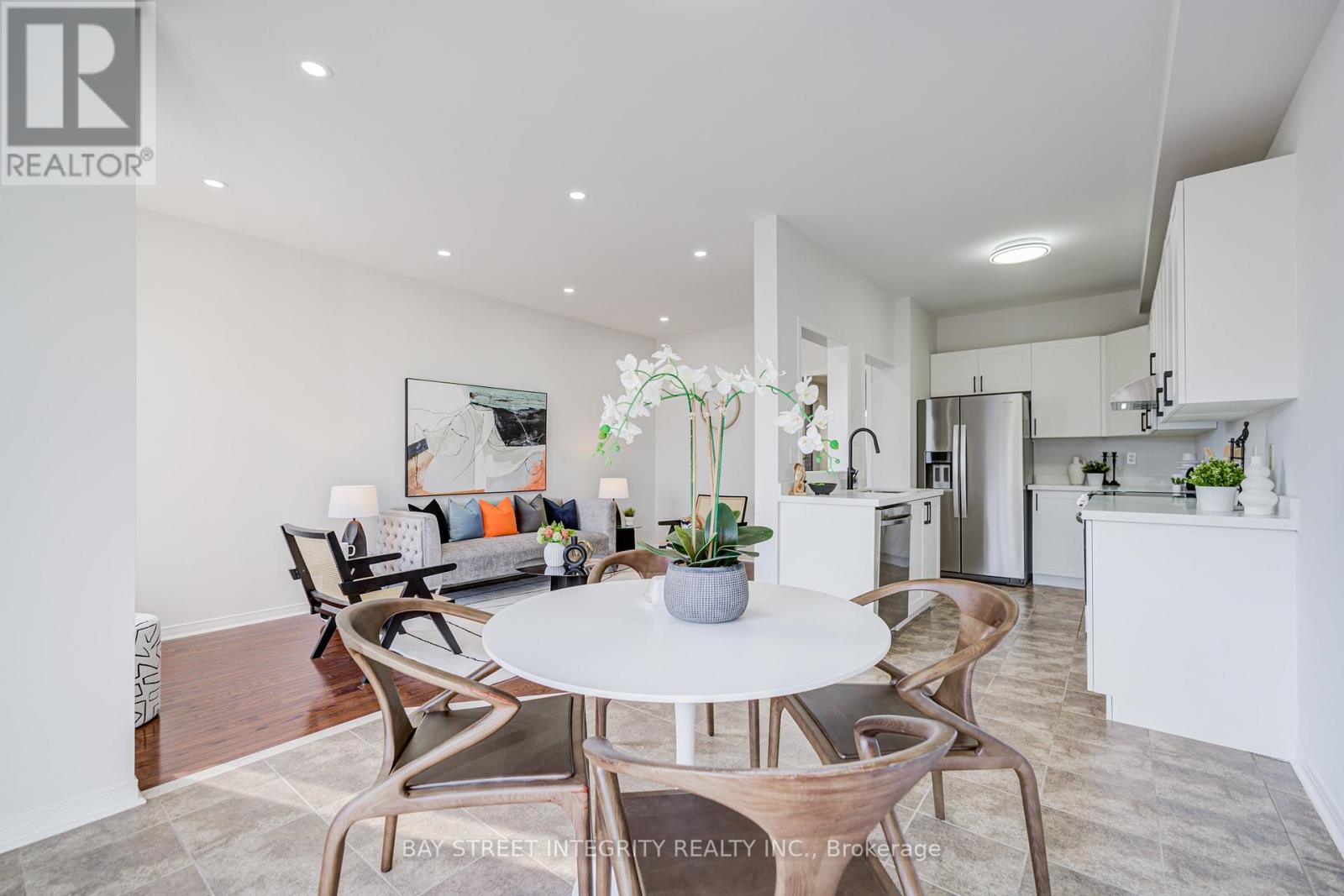 108 Catalpa Crescent, Vaughan, Ontario  L6A 0R5 - Photo 14 - N12456599