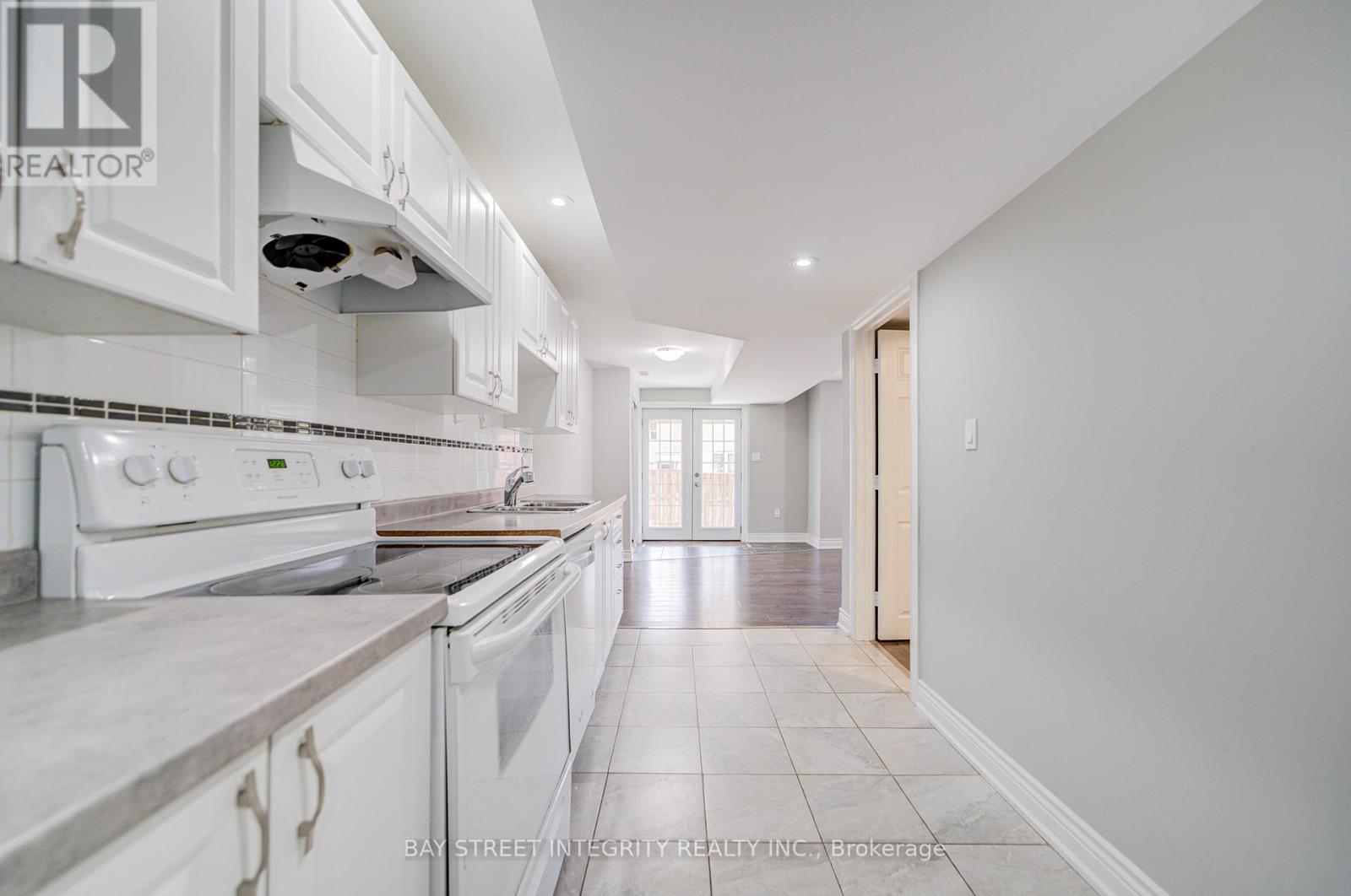 108 Catalpa Crescent, Vaughan, Ontario  L6A 0R5 - Photo 38 - N12456599