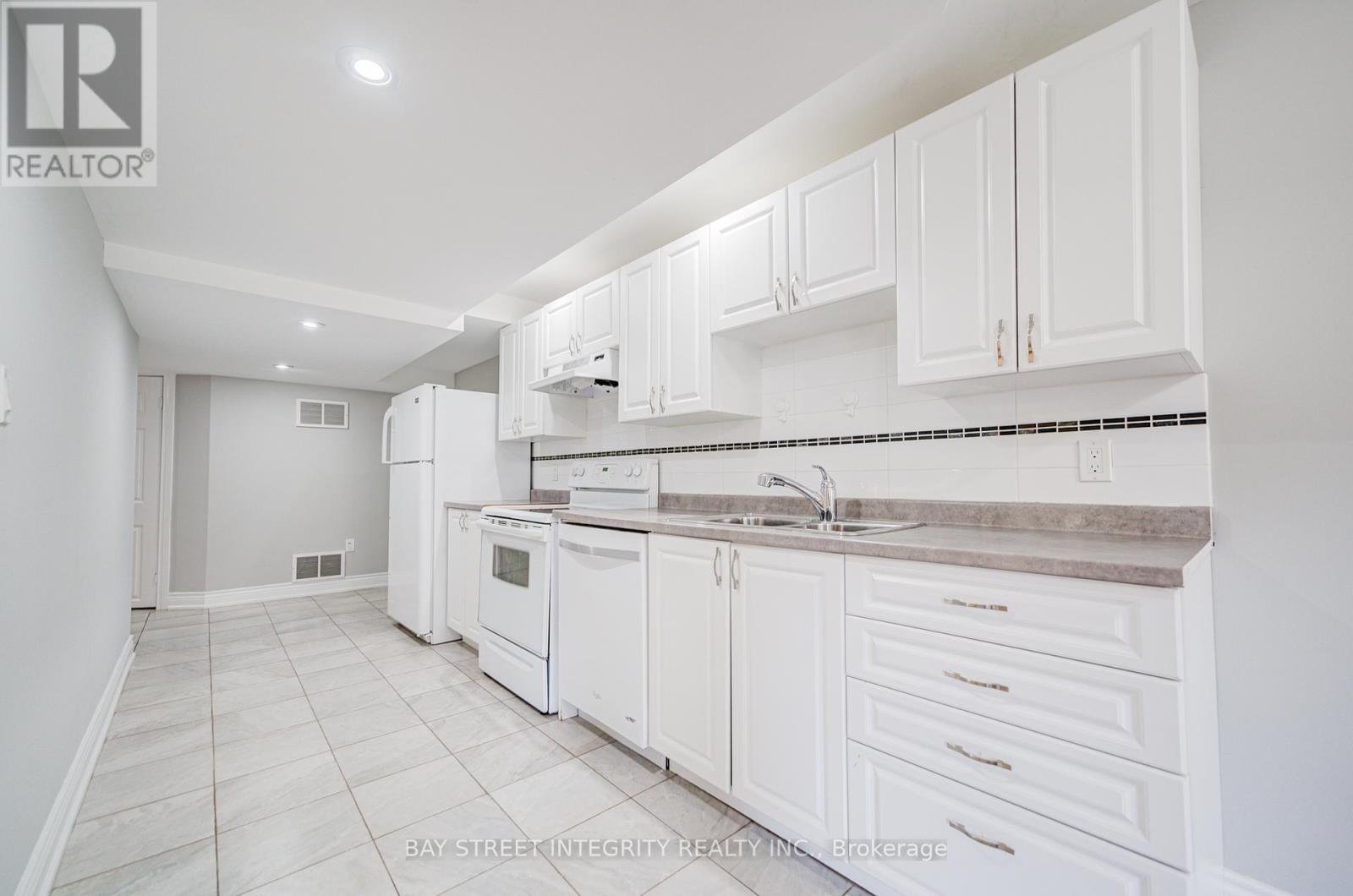 108 Catalpa Crescent, Vaughan, Ontario  L6A 0R5 - Photo 40 - N12456599