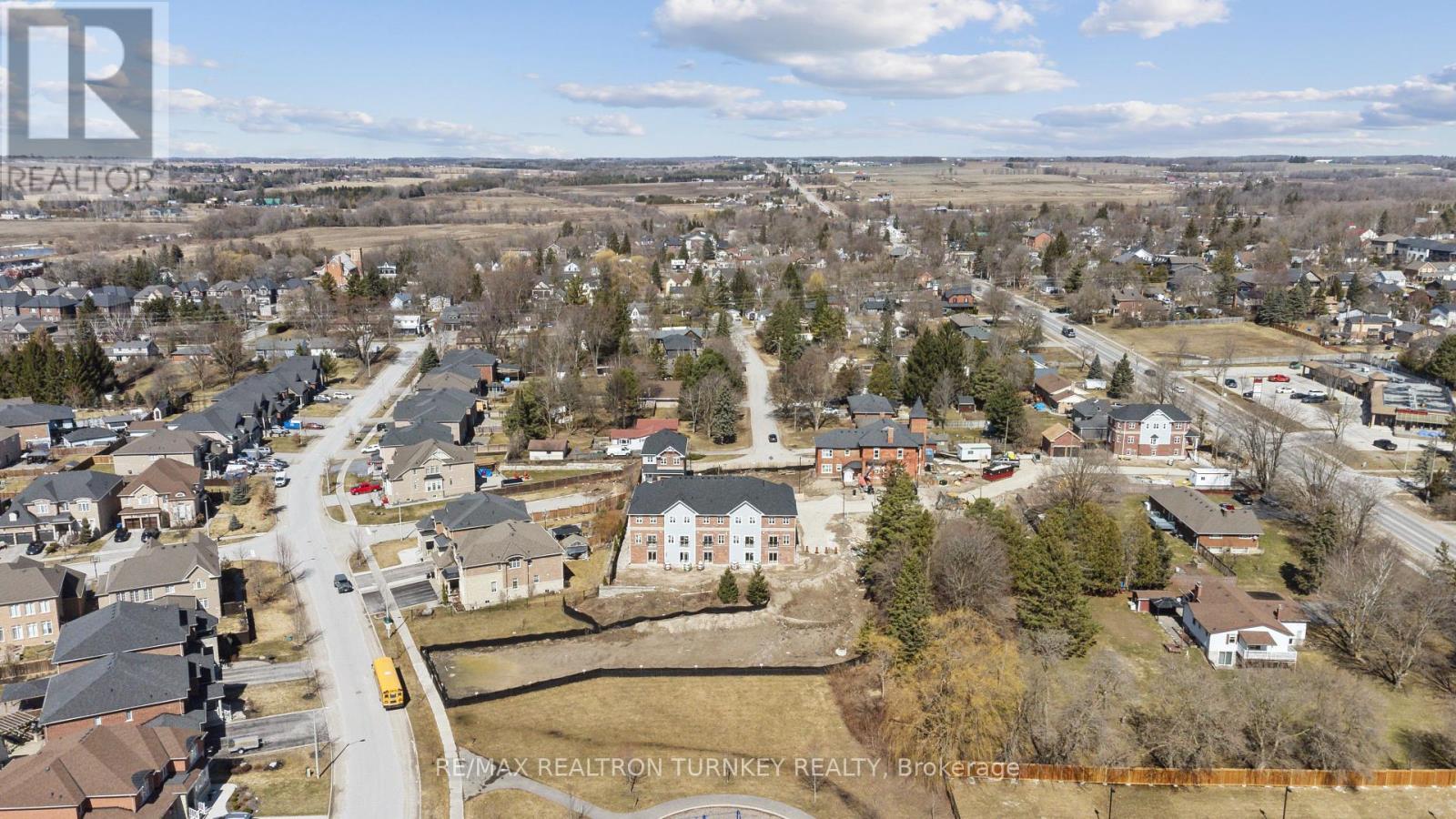 2 Ravenscraig Place, Innisfil, Ontario  L0L 1L0 - Photo 31 - N12456600