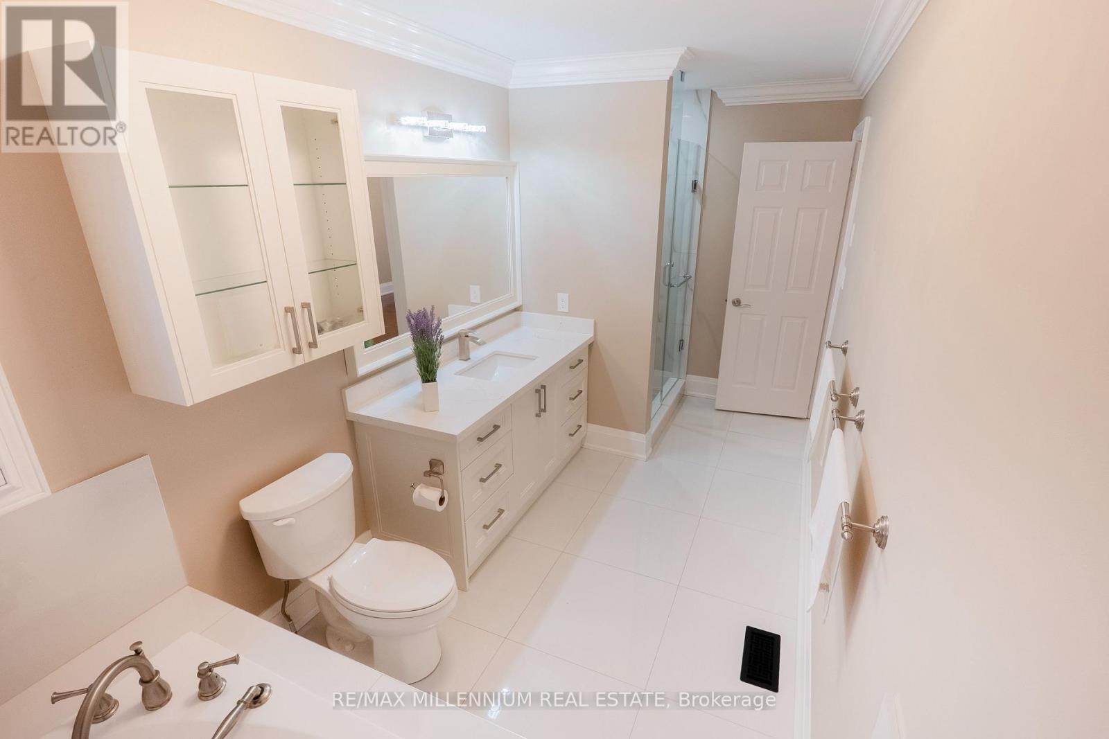1 Bracknell Avenue, Markham, Ontario  L6C 0B2 - Photo 34 - N12456612