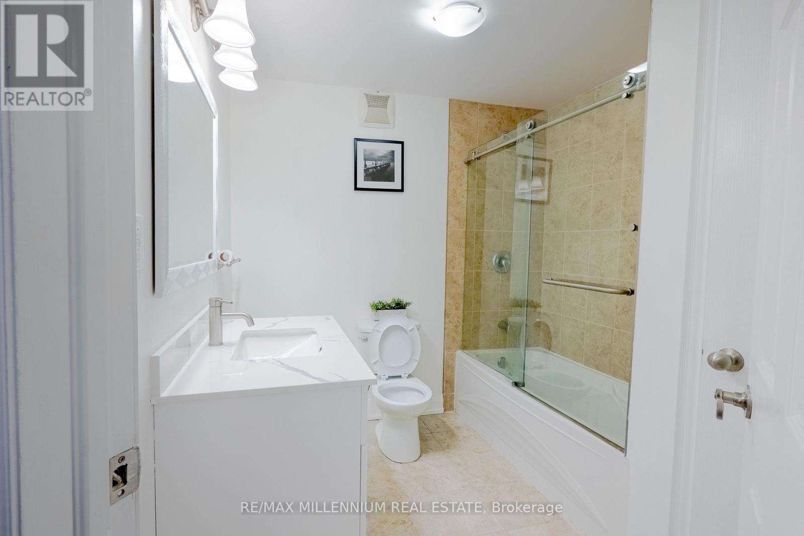 1 Bracknell Avenue, Markham, Ontario  L6C 0B2 - Photo 40 - N12456612