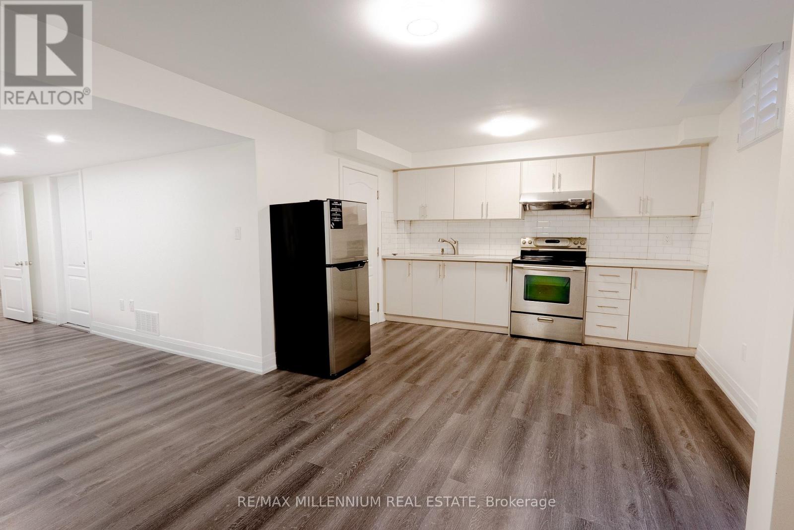 1 Bracknell Avenue, Markham, Ontario  L6C 0B2 - Photo 41 - N12456612