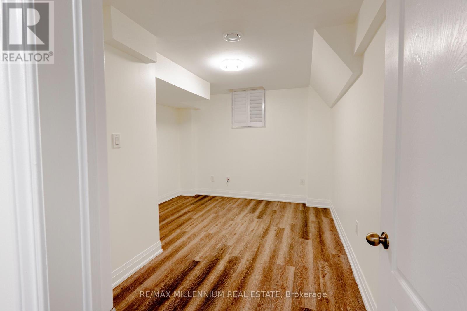 1 Bracknell Avenue, Markham, Ontario  L6C 0B2 - Photo 43 - N12456612