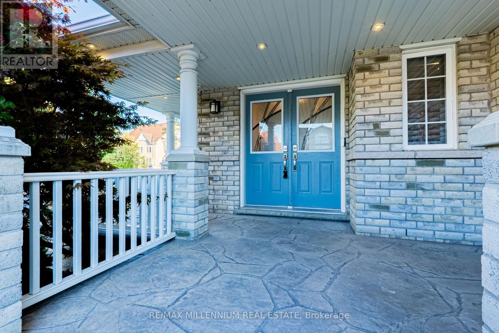 1 Bracknell Avenue, Markham, Ontario  L6C 0B2 - Photo 5 - N12456612