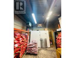 4 & 9 - 580 STEVEN COURT, Newmarket, Ontario