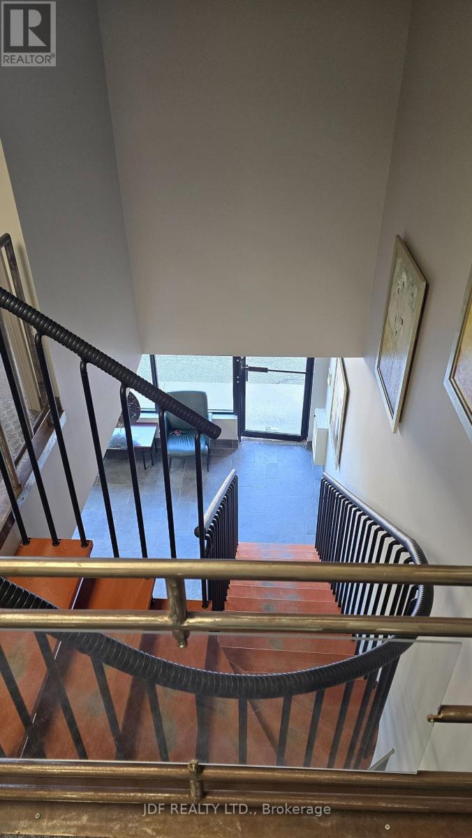 3 - 25 Edilcan Drive, Vaughan, Ontario  L4K 3S4 - Photo 10 - N12456635