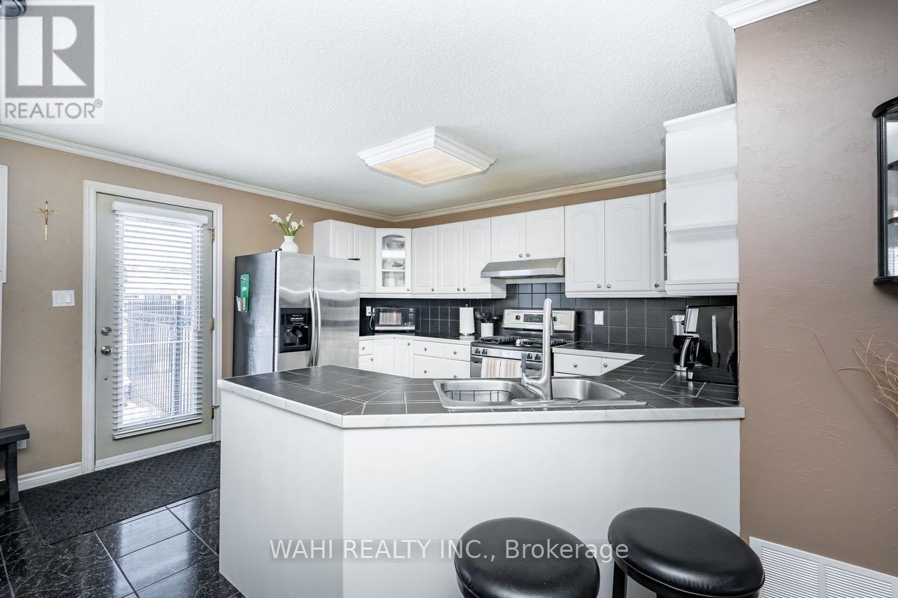 1336 Maple Road, Innisfil, Ontario  L0L 1C0 - Photo 16 - N12456645