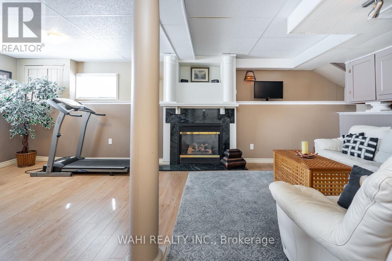 1336 Maple Road, Innisfil, Ontario  L0L 1C0 - Photo 22 - N12456645