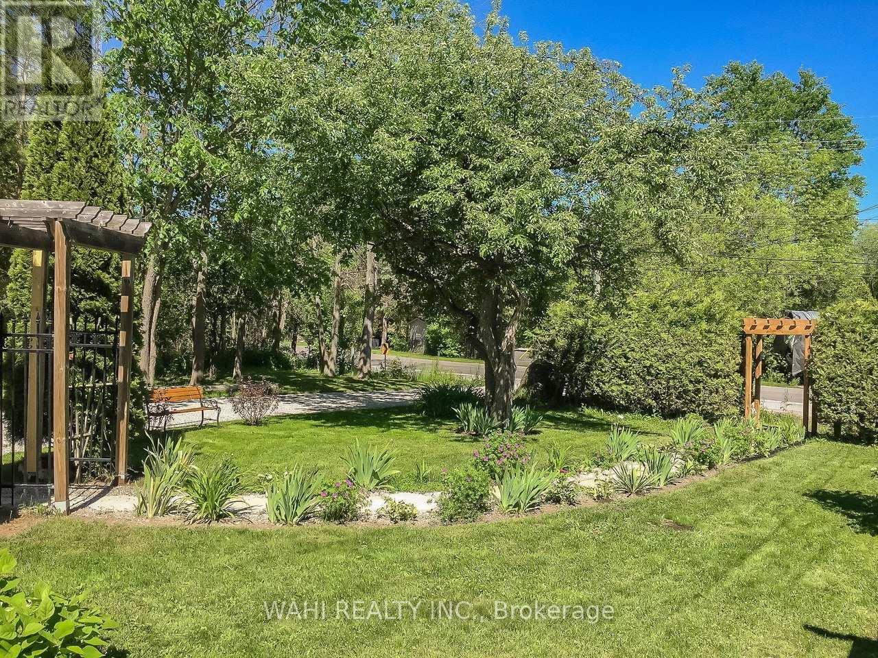 1336 Maple Road, Innisfil, Ontario  L0L 1C0 - Photo 33 - N12456645