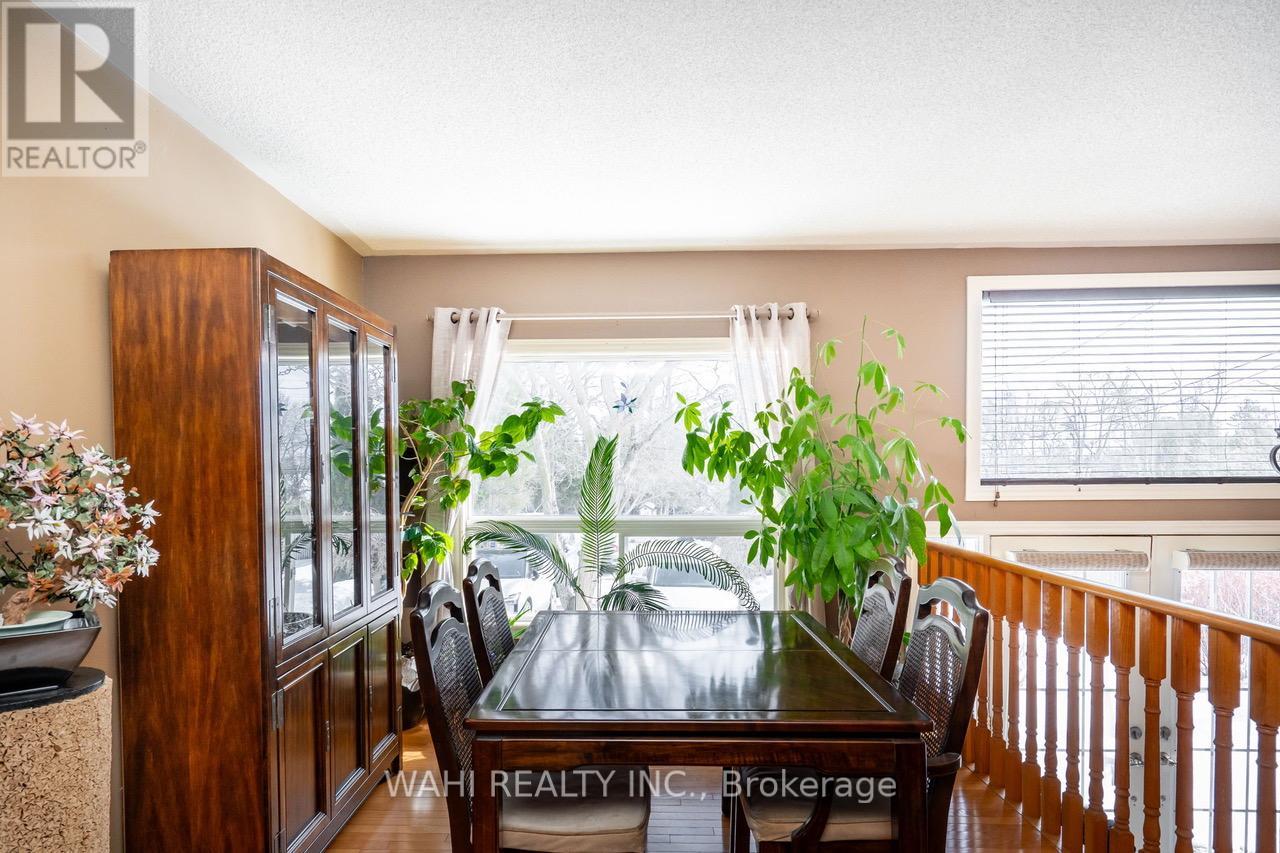 1336 Maple Road, Innisfil, Ontario  L0L 1C0 - Photo 4 - N12456645