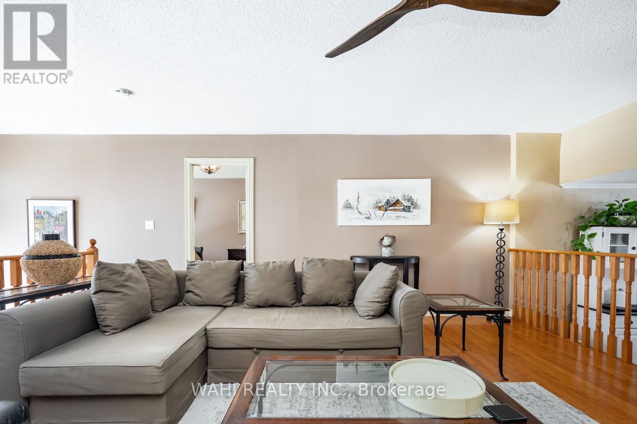 1336 Maple Road, Innisfil, Ontario  L0L 1C0 - Photo 5 - N12456645