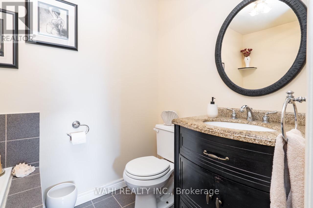 1336 Maple Road, Innisfil, Ontario  L0L 1C0 - Photo 8 - N12456645