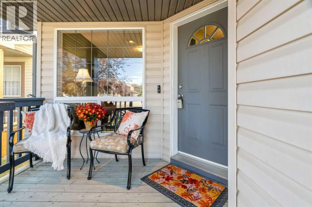 69 Rocky Ridge Heath Nw, Calgary, Alberta  T3G 4Z7 - Photo 2 - A2262243