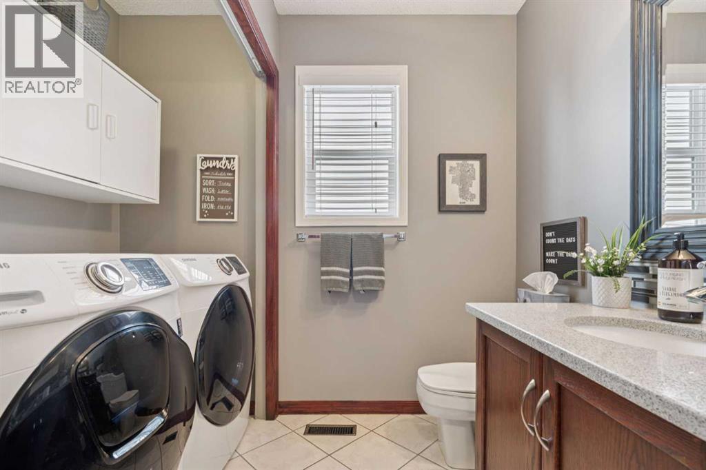 69 Rocky Ridge Heath Nw, Calgary, Alberta  T3G 4Z7 - Photo 5 - A2262243