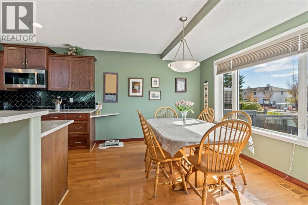 69 Rocky Ridge Heath Nw, Calgary, Alberta  T3G 4Z7 - Photo 8 - A2262243
