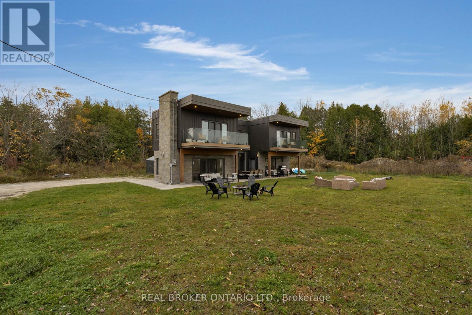 31 Hemlock Avenue, Tay, Ontario  L0K 2C0 - Photo 29 - S12456564