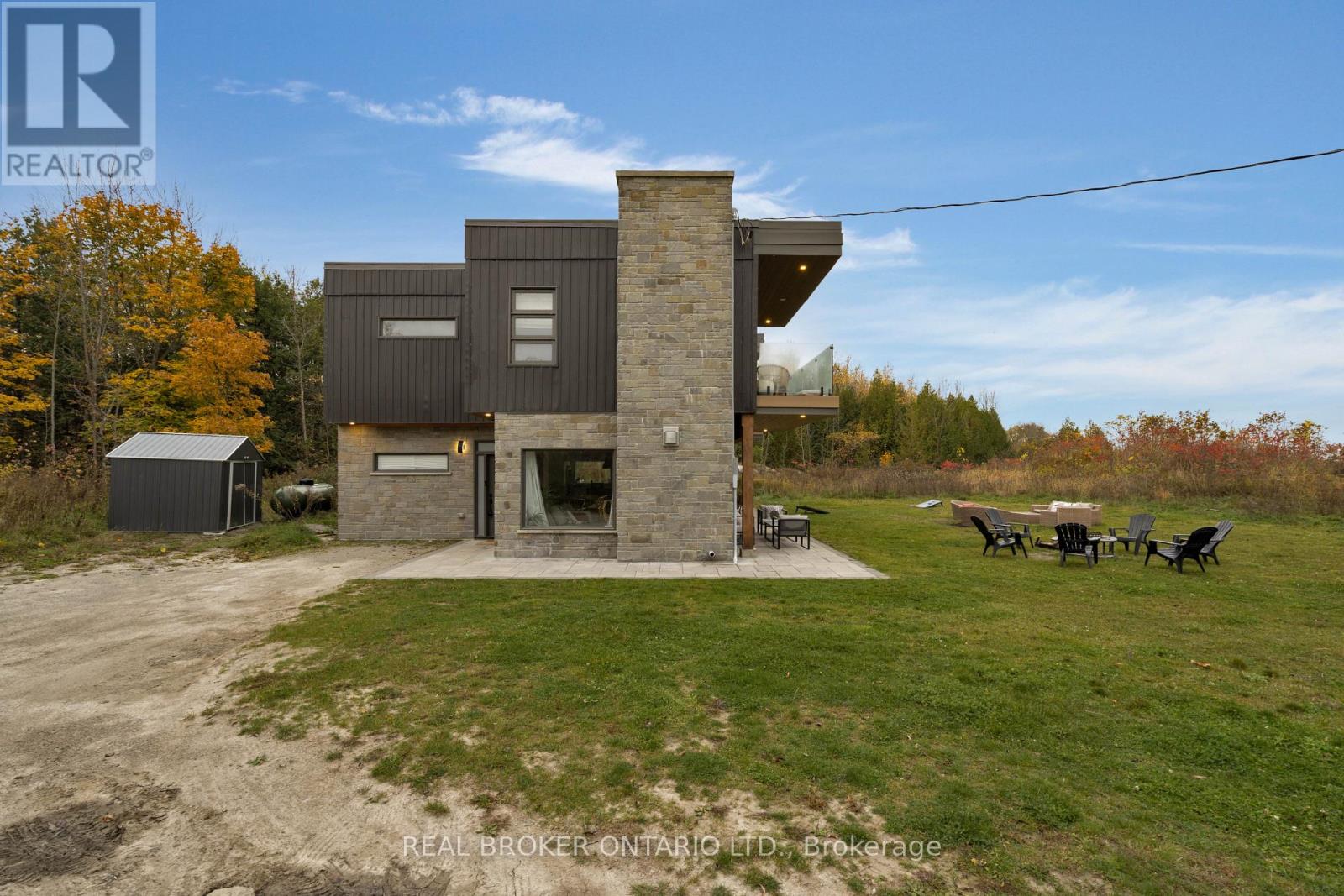 31 Hemlock Avenue, Tay, Ontario  L0K 2C0 - Photo 30 - S12456564