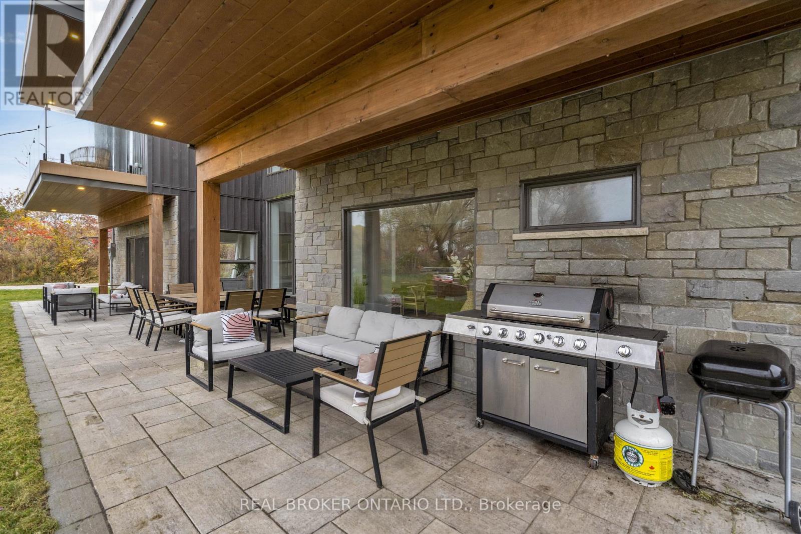 31 Hemlock Avenue, Tay, Ontario  L0K 2C0 - Photo 33 - S12456564