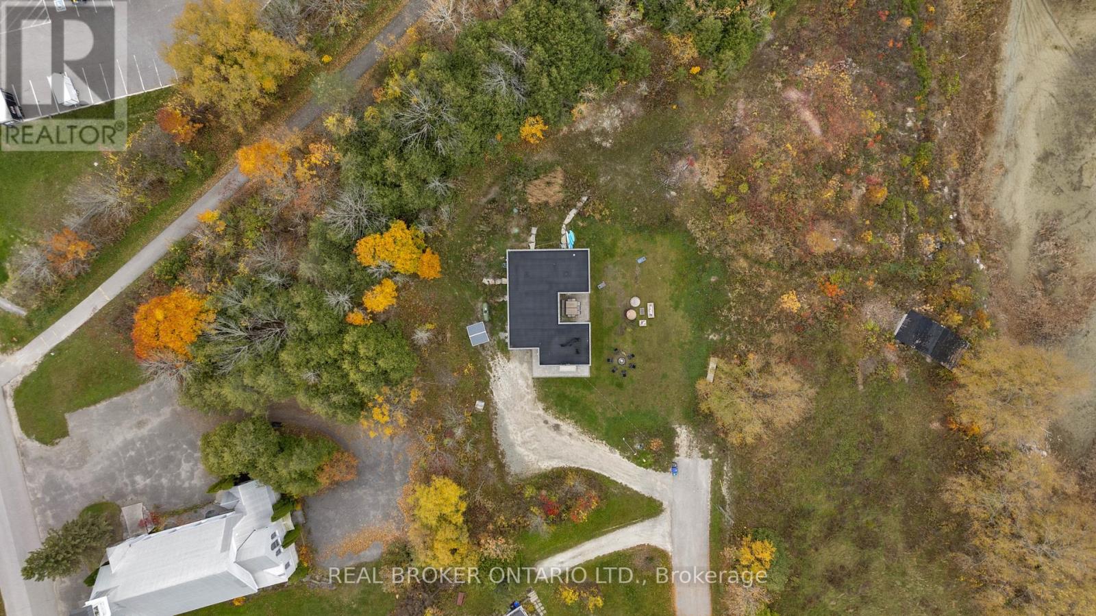 31 Hemlock Avenue, Tay, Ontario  L0K 2C0 - Photo 35 - S12456564