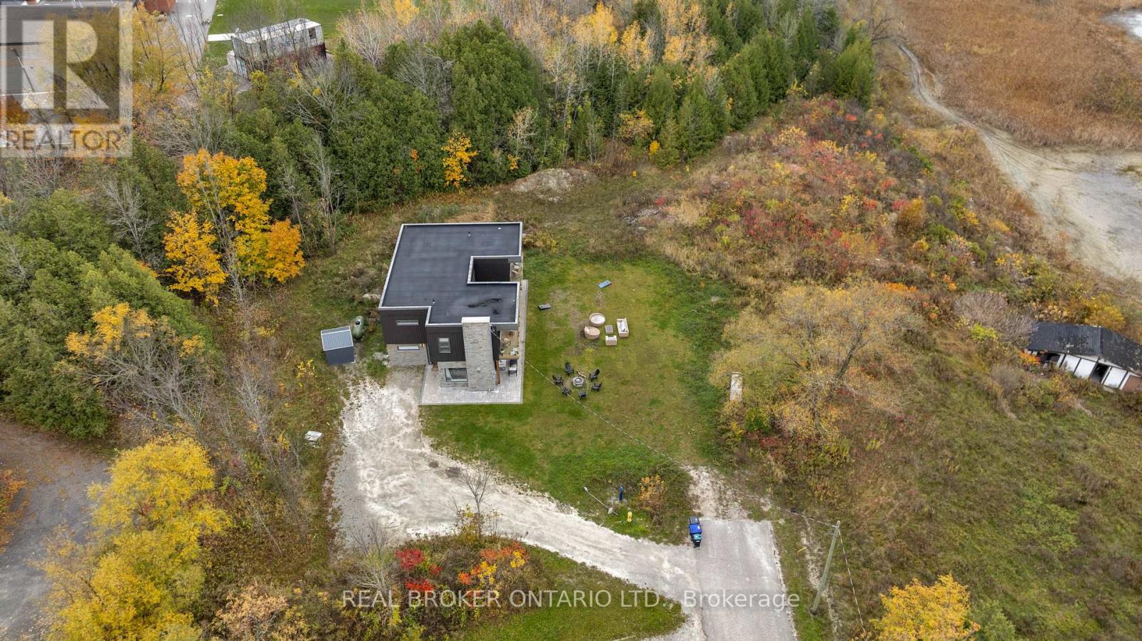 31 Hemlock Avenue, Tay, Ontario  L0K 2C0 - Photo 37 - S12456564