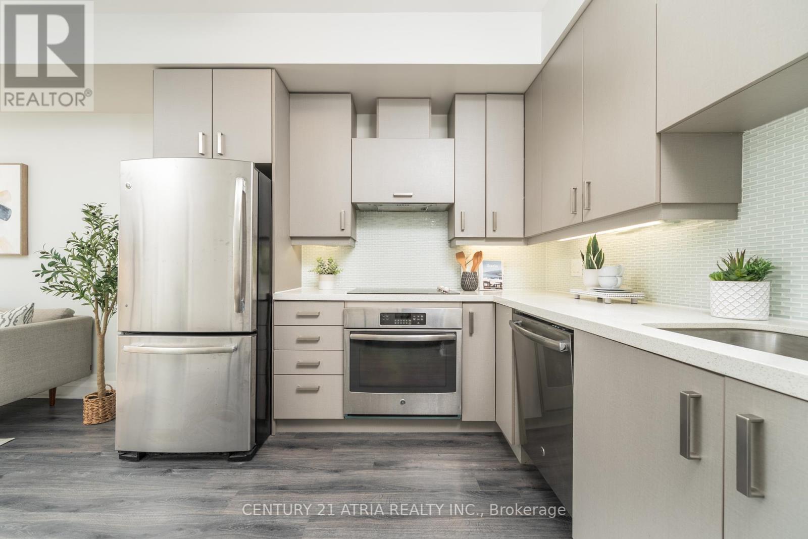 321 - 18 Uptown Drive, Markham, Ontario  L3R 5M5 - Photo 5 - N12456109